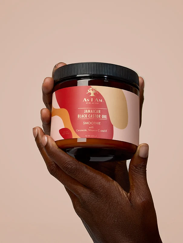 Cheveux de type 4 : routine complète