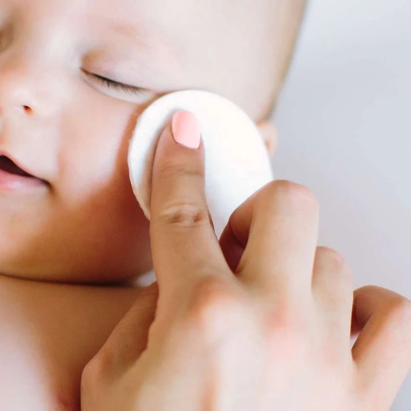 Eau Nettoyante Douceur Visage et Corps Bébé Bio