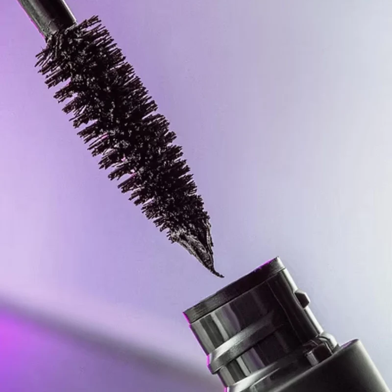Mascara allongeant volume Come Closer