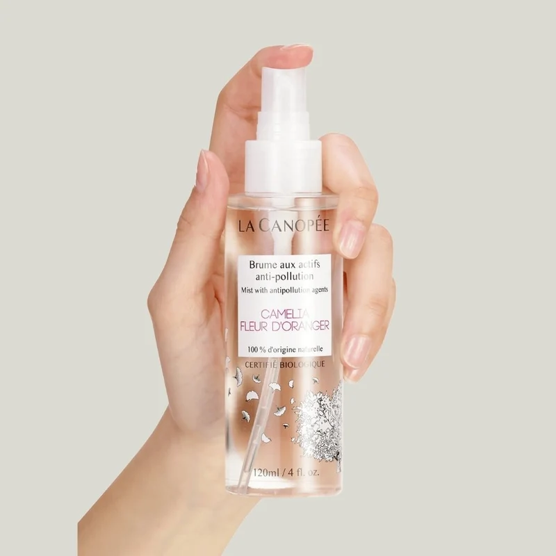 Brume aux actifs anti-pollution