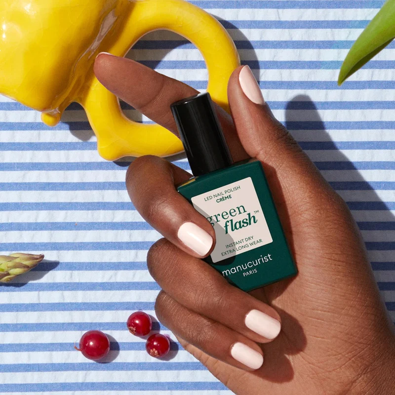Manucure vernis Led Green Flash