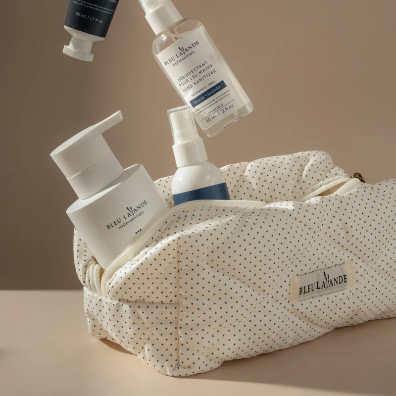 Trousse à cosmétiques matelassée – Bleu Lavande
