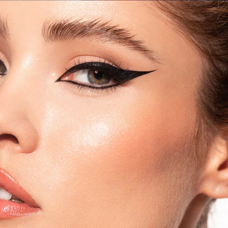 Eyeliner liquide On Fleek - Pinceau