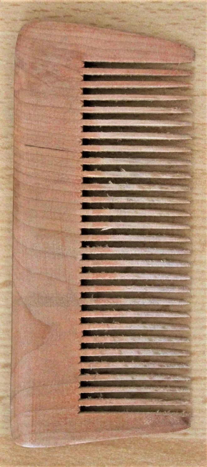 Peigne en bois