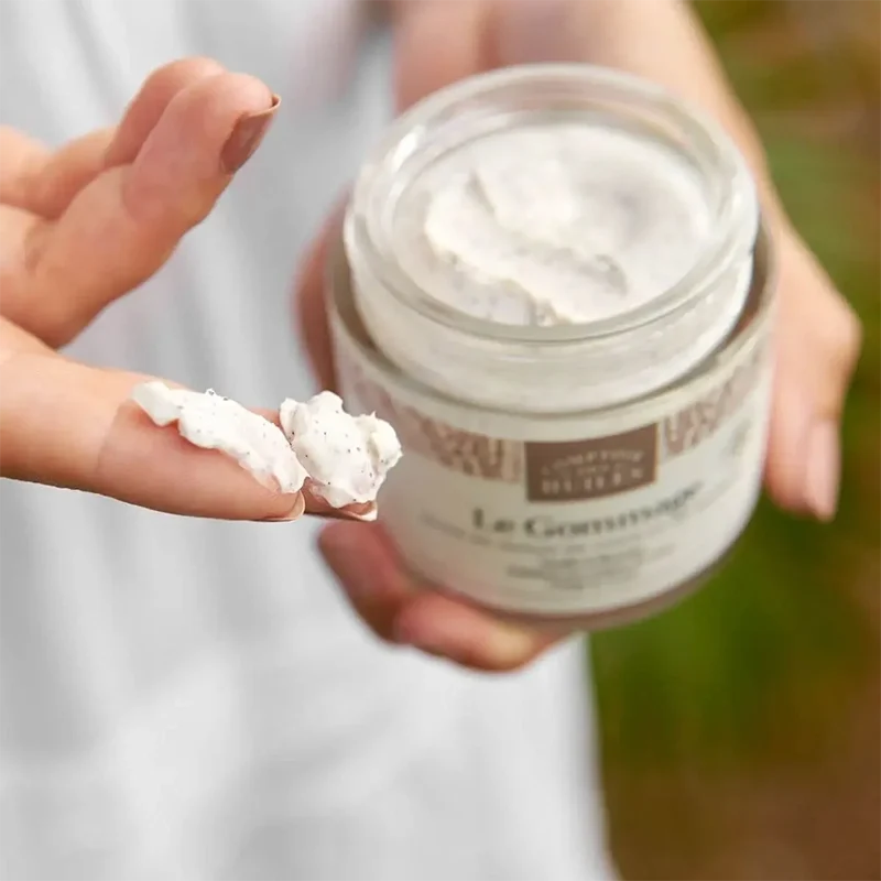 Le Gommage Riche en Huile de Coco et de Baobab