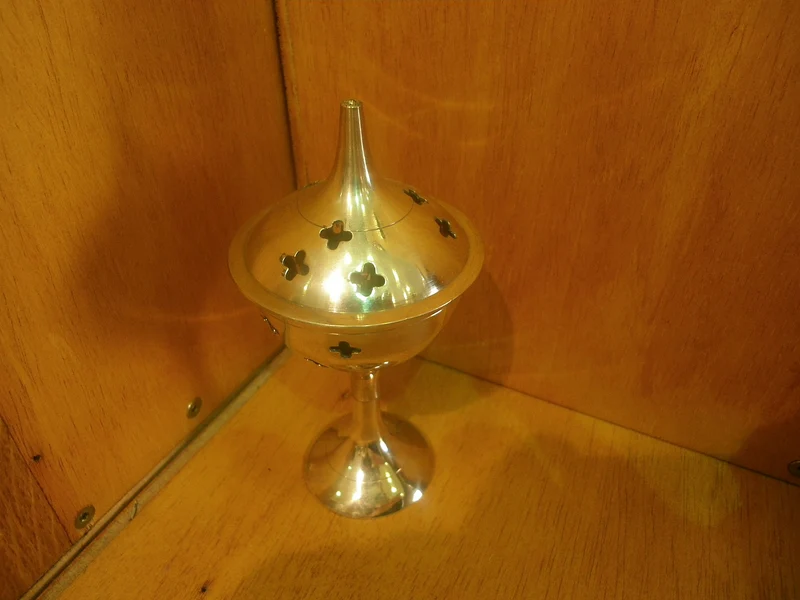 Encensoir Toupie / Brûle Encens pour résines naturelles