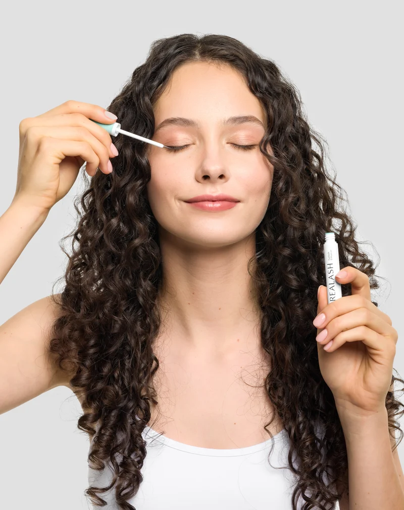 Conditionneur de cils Realash Orphica pour allonger, renforcer et épaissir les cils