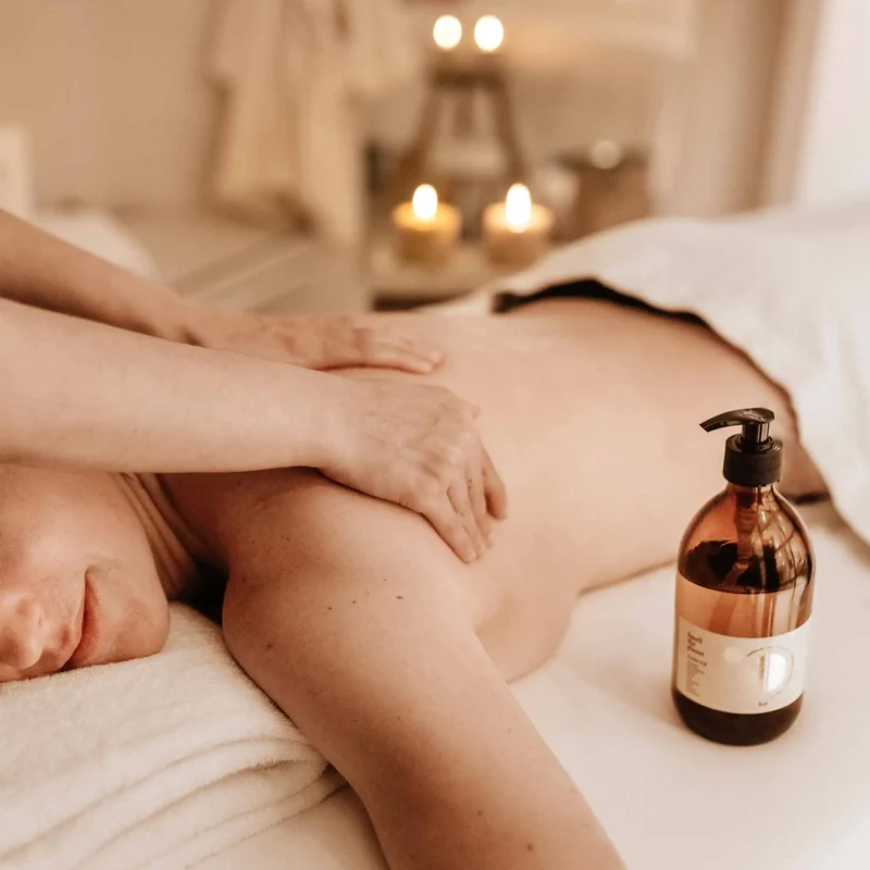 HOLISTIC VEGAN MASSAGE