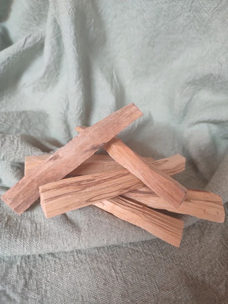 PALO SANTO