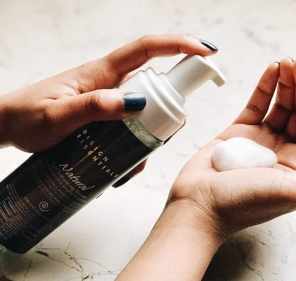 Mousse Réhaussante pour Boucles - Amande Douce & Avocat - Design Essentials