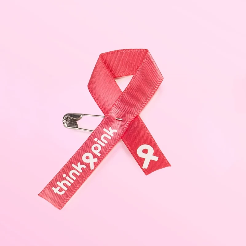 Un ruban rose pour soutenir la lutte contre le cancer 🎀