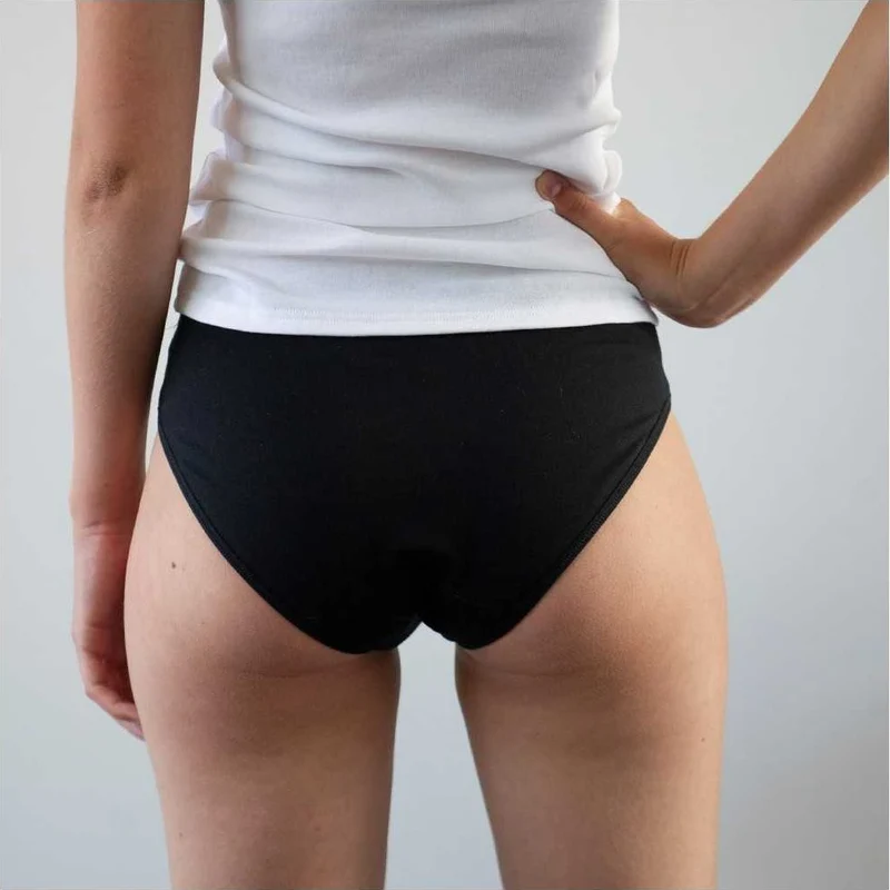 Culotte menstruelle en coton bio noire