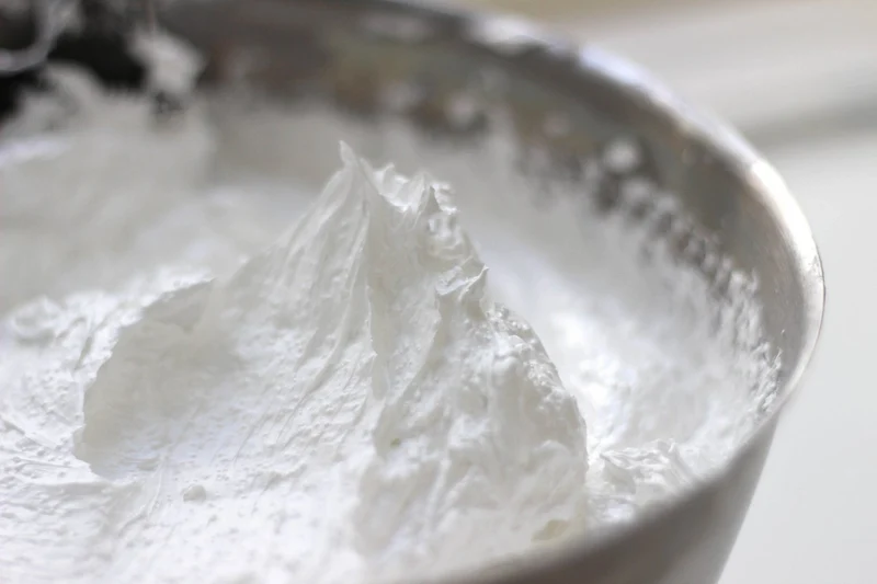 Beurre de bain moussant fondre et verser la base