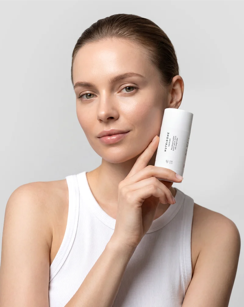 Baume corps en stick intensément nourrissant aux huiles naturelles Nutridome