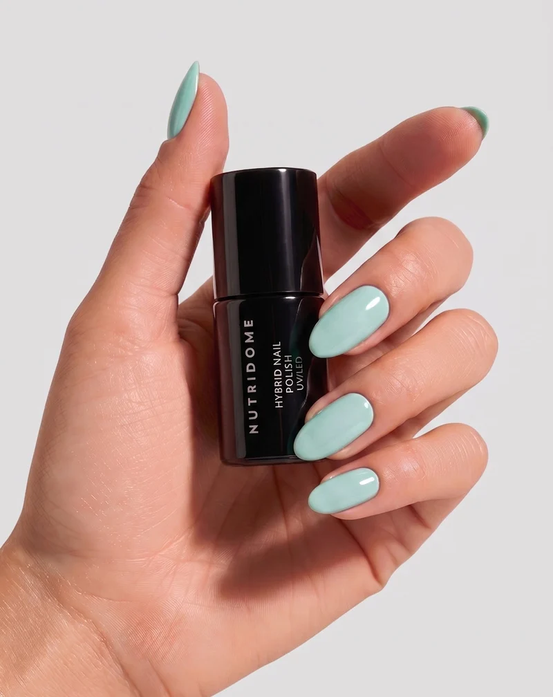 Vernis semi-permanent pour ongles UV/LED Pistachio Cream 002 Nutridome
