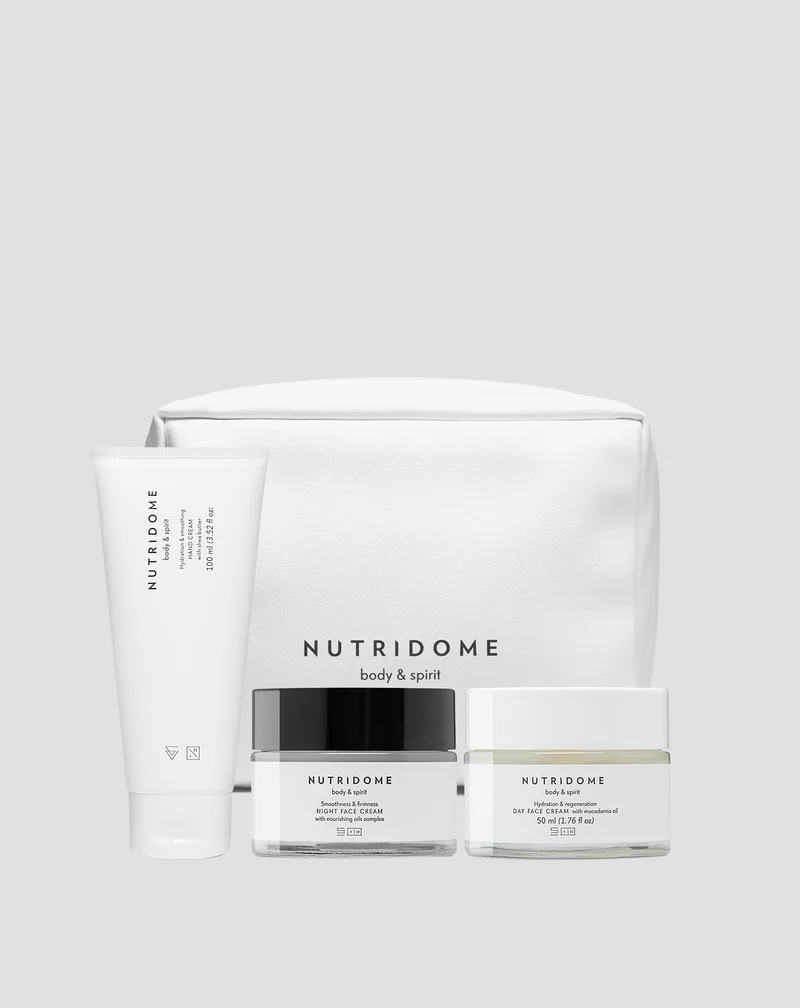 Coffret Nutridome - crème de jour, nuit, crème et pour les mains + trousse de toilette