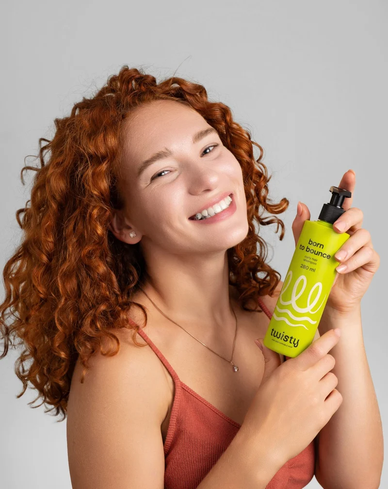 Coffret de soins et coiffage pour cheveux bouclés et ondulés de Twisty