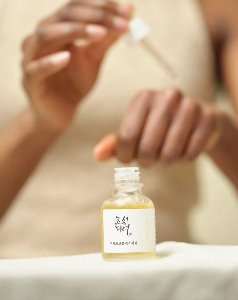 Sérum apaisant et illuminant pour le visage à la propolis et au niacinamide Beauty of Joseon