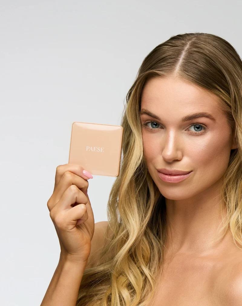 Bronzant pressé Selfglow 02 Warm avec ingrédients actifs pour le contournement du visage Paese