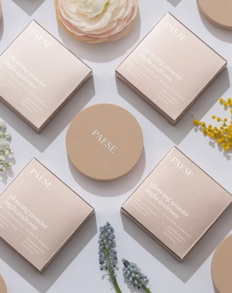 Brume de poudre illuminatrice et lissante pour un fini velouté 13 beige doré Paese