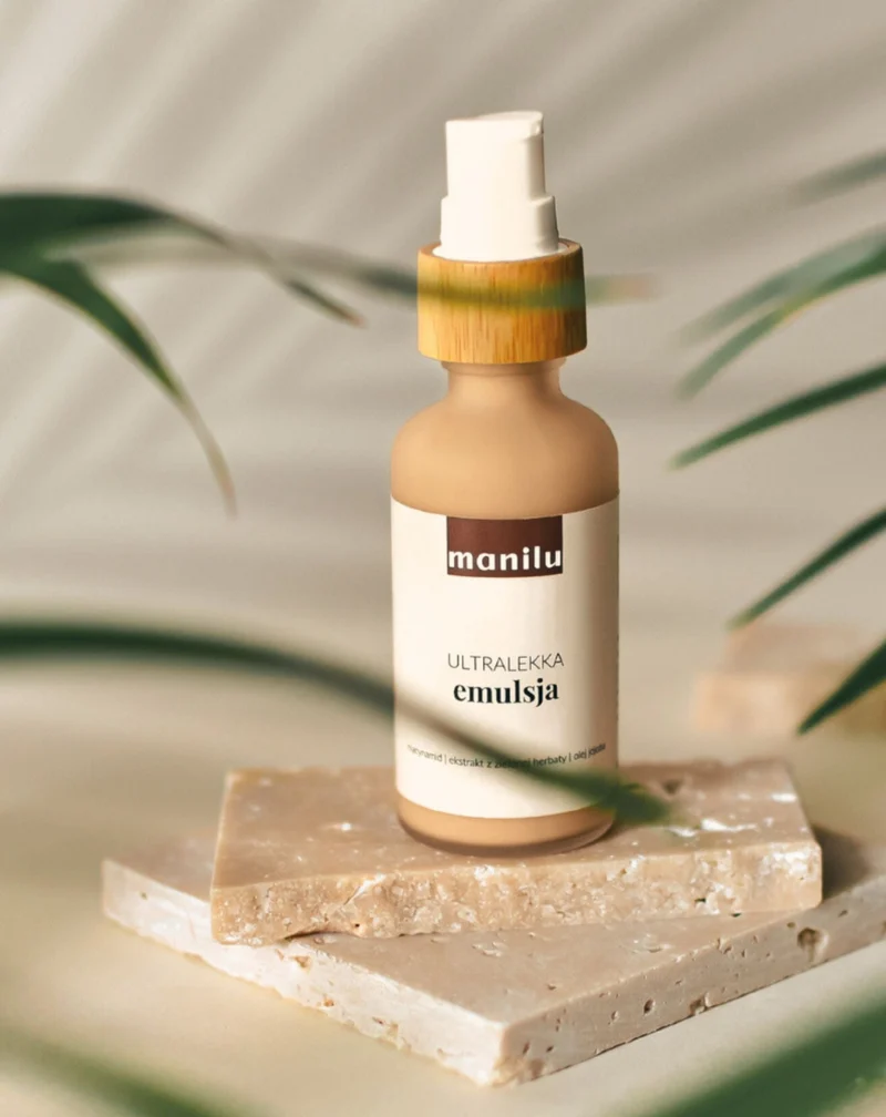 Emulsion légère pour les peaux grasses et mixtes à l'huile d'argan et à la niacinamide Manilu