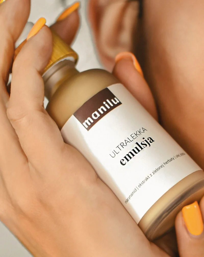 Emulsion légère pour les peaux grasses et mixtes à l'huile d'argan et à la niacinamide Manilu