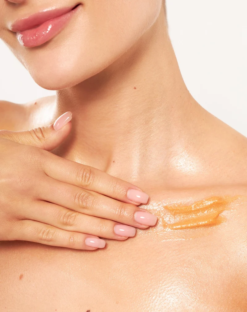 Huile pour le corps Nutridome à effet glow avec huile de jojoba et huile d'argan