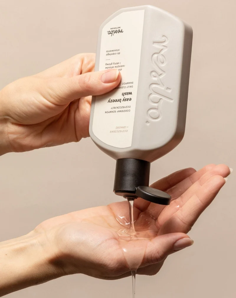 Shampooing quotidien au squalane Easy Breezy Wash Resibo