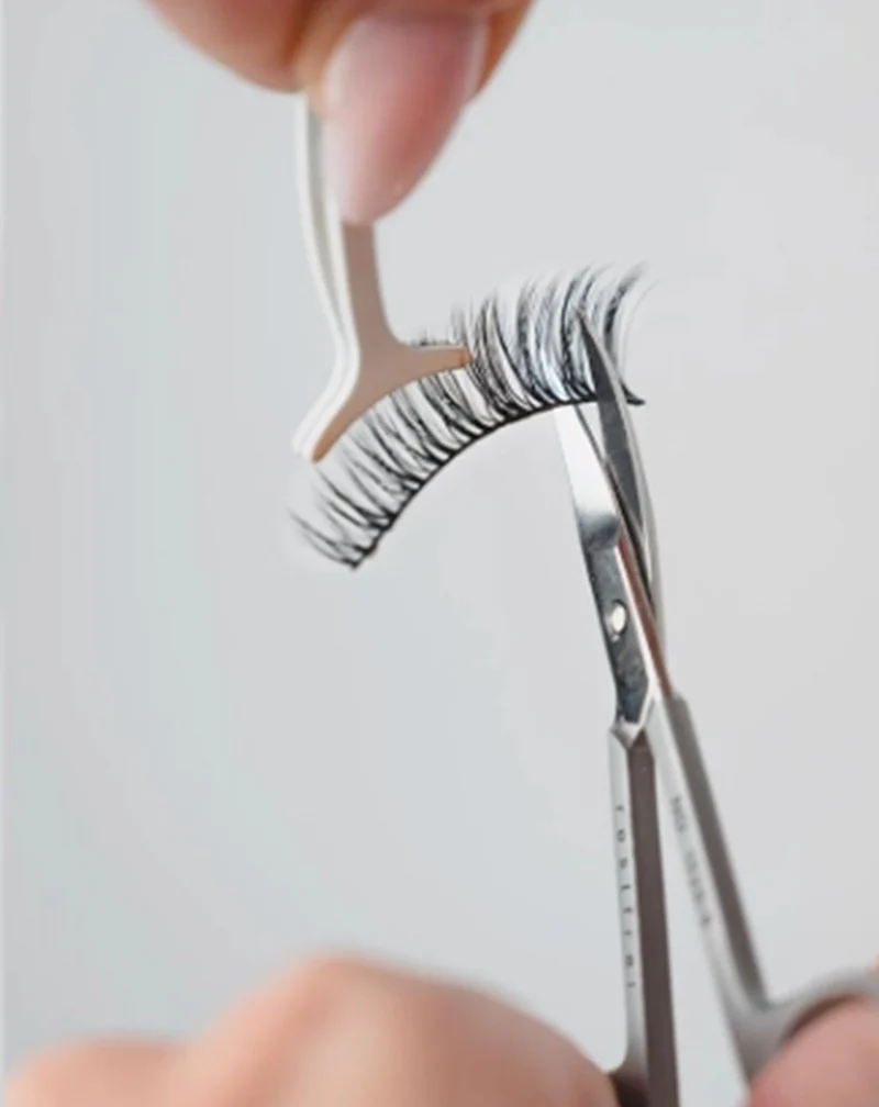 Faux cils en bande 2d à usage répété doux et légers Picky Lady Bamm!Lashes