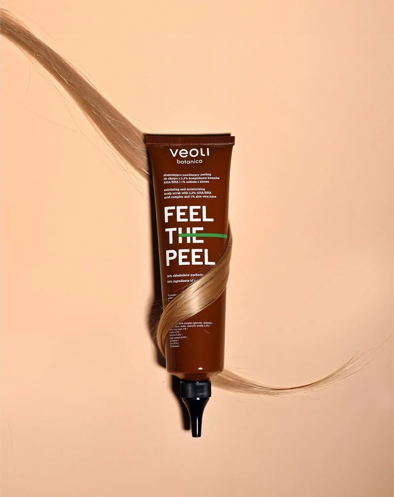 Gommage du cuir chevelu au complexe d'acides AHA/BHA et au jus d'aloe vera Veoli Botanica