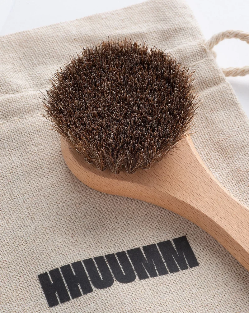 Brosse ronde de massage et de nettoyage du visage No. 15 en crin de cheval HHUUMM