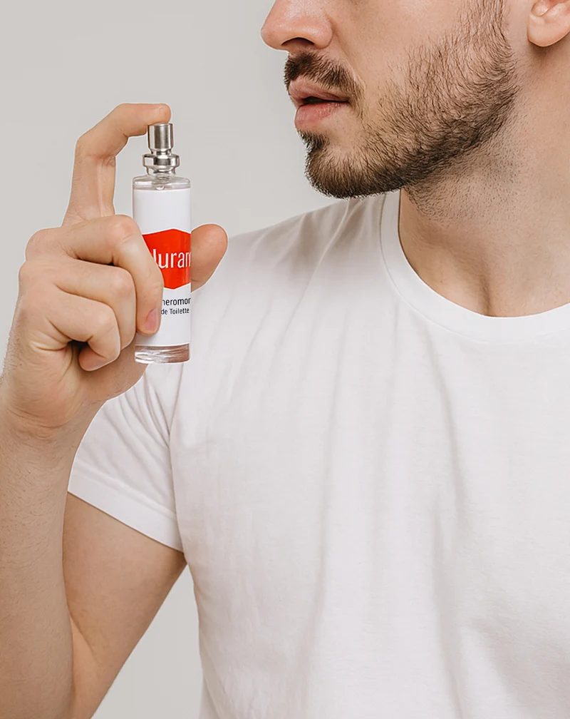 Phéromones masculines puissantes Alluramin sous forme de parfum pour augmenter l'attirance des femmes
