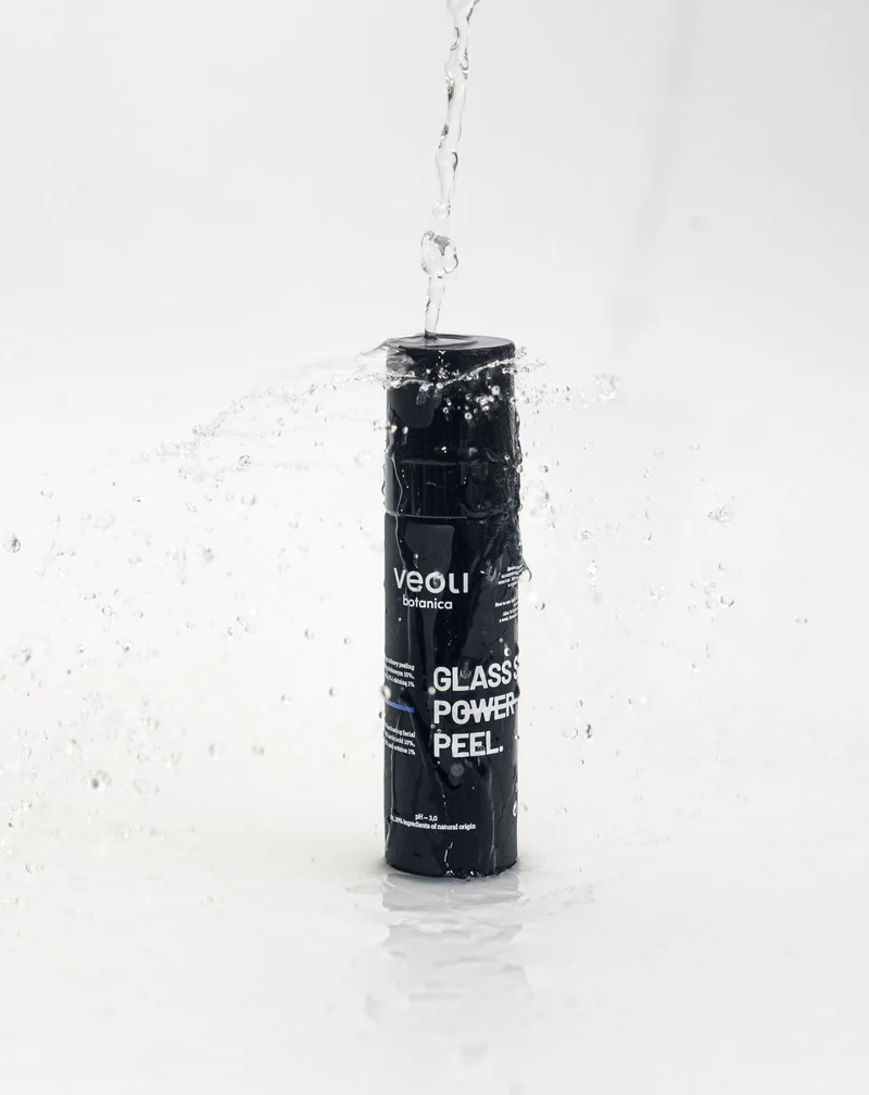 Gommage au gel Glass skin power à l'acide lactique, à l'acide tranexamique et à l'ectoïne Veoli Botanica