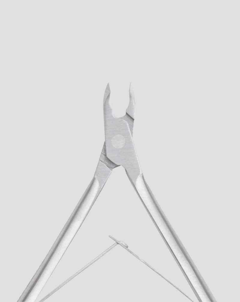 Pince à cuticules professionnelle de 3 mm en acier inoxydable chirurgical You Beauty