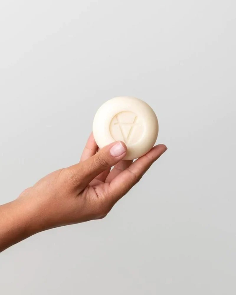 Savon visage - Lait de chèvre - Parfum Amande