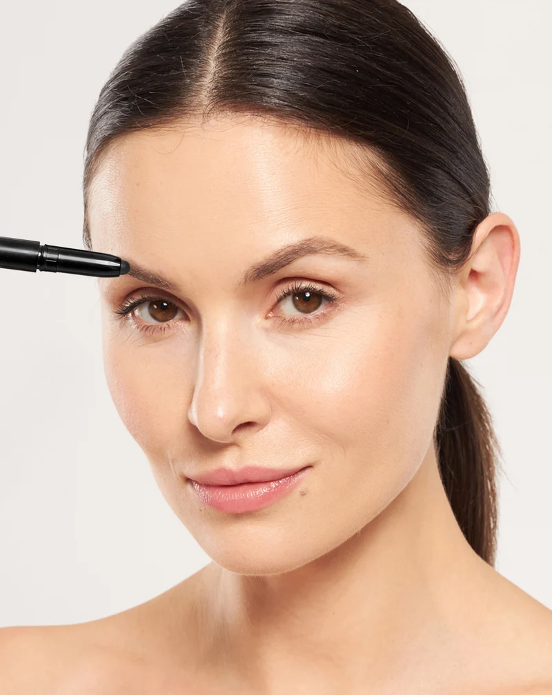 Cire noire pour sourcils Nutridome au crayon à l’huile de ricin – Effet laminage