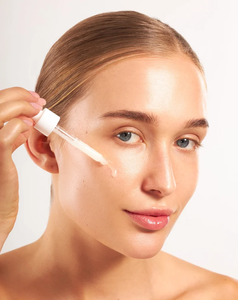 Sérum pour le visage Nutridome à la vitamine B3 10% et au zinc 1% PCA contre l'acné