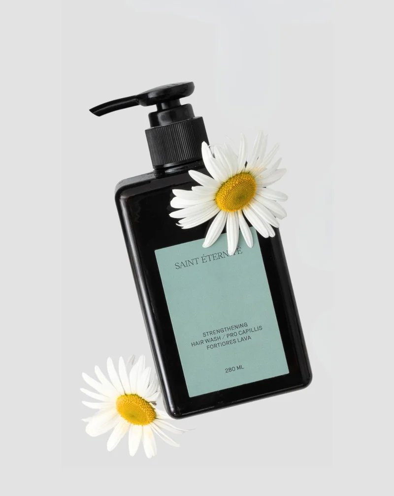 Shampooing purifiant Saint Éternité contre la chute de cheveux et pour la pousse des cheveux à la camomille