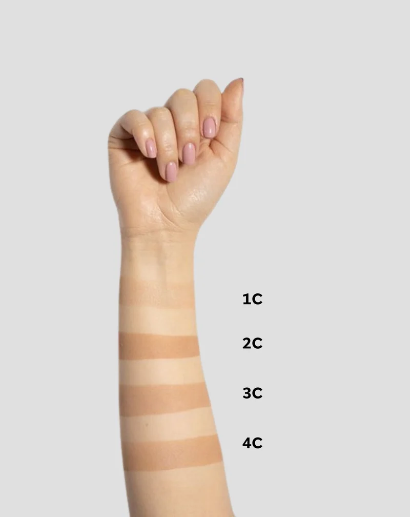 Poudre compacte illuminante et opaque pour le visage couleur 1C beige chaud Illuminating Paese