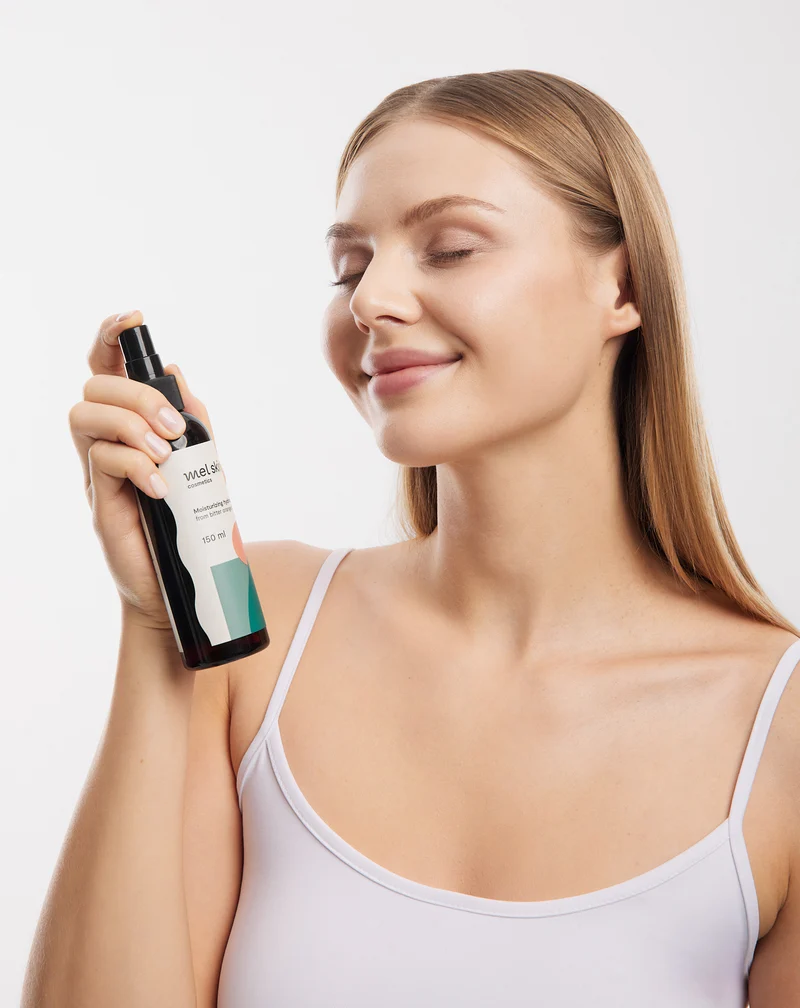 Hydrolat hydratant Mel Skin à la fleur d'oranger amer pour le visage, les cheveux et le corps