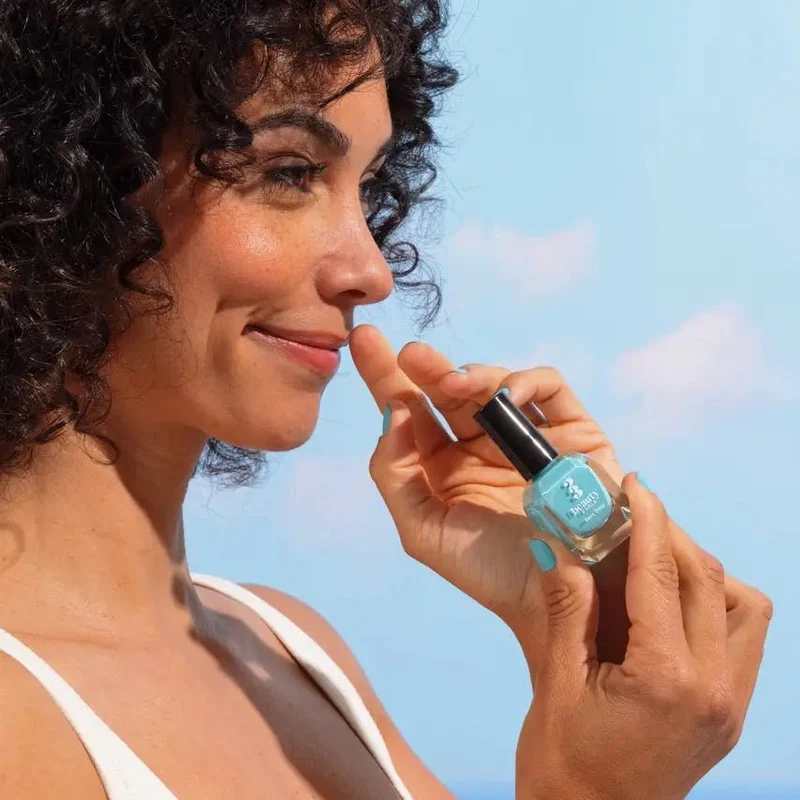 Vernis à ongles soin vegan turquoise Bora-Bora