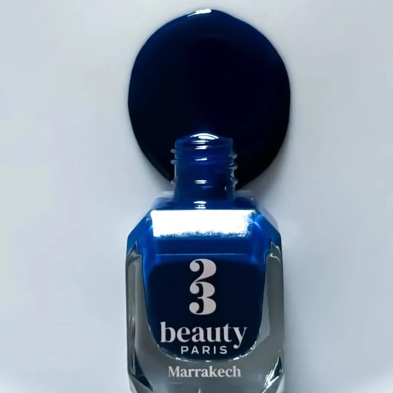 Vernis à ongles vegan bleu Marrakech
