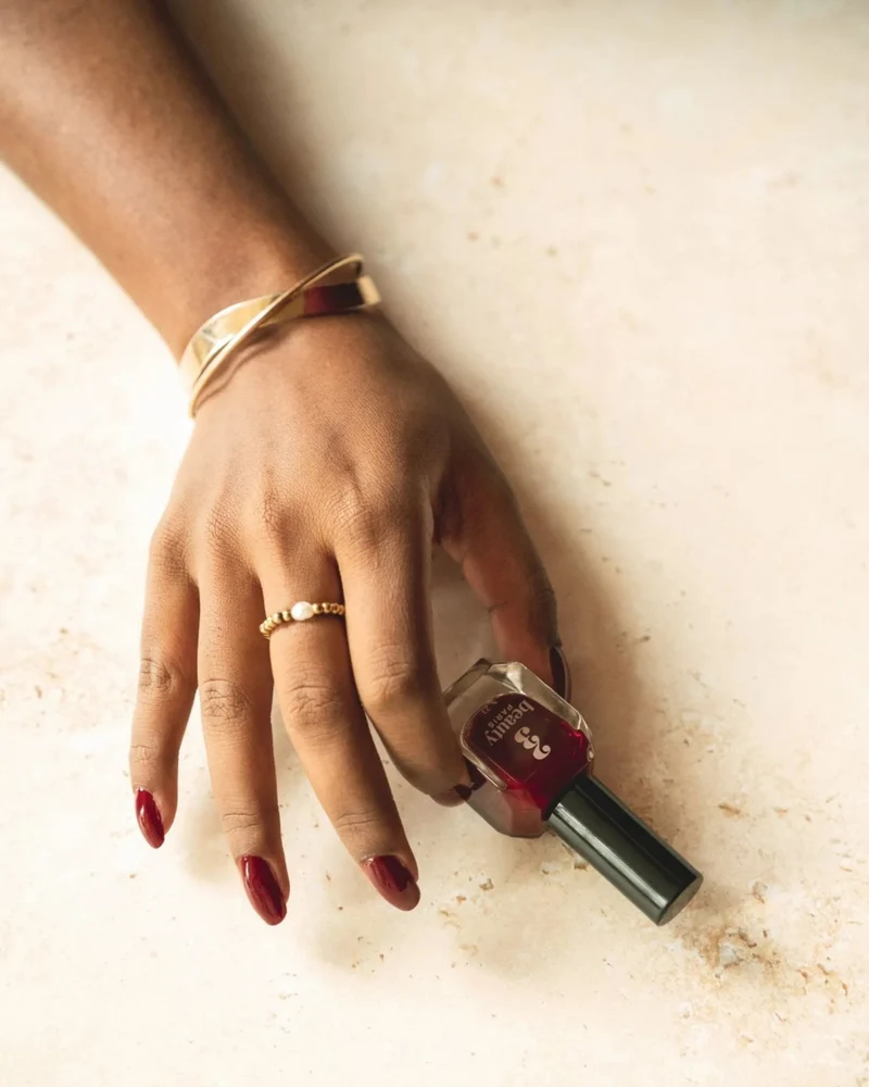 Vernis à ongles vegan bordeaux N.23