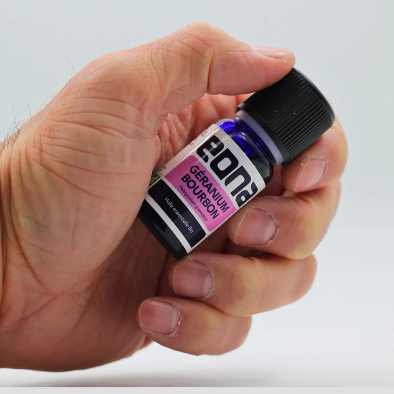 HUILE ESSENTIELLE GÉRANIUM BOURBON