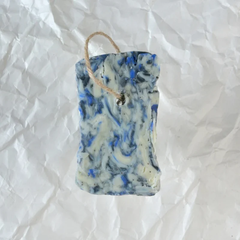Savon de copeaux - Aigue-Marine - Graine de pavot et huile essentielle de Lavande fine