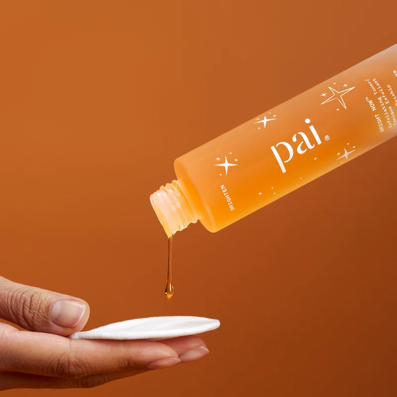Bright Now PHA & Rosehip Lotion tonique Exfoliante