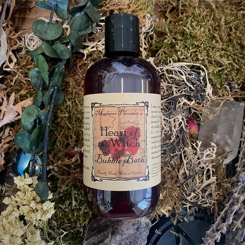 Heart of the Witch bubble bath