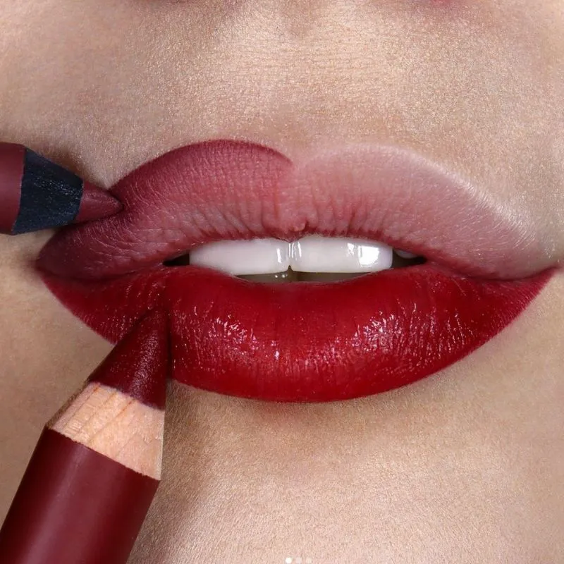 Crayon Rouge à Lèvres - Long Lasting