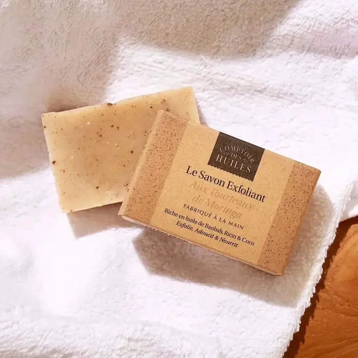 Savon Exfoliant Bio aux TOURTEAUX DE MORINGA - Comptoir des Huiles