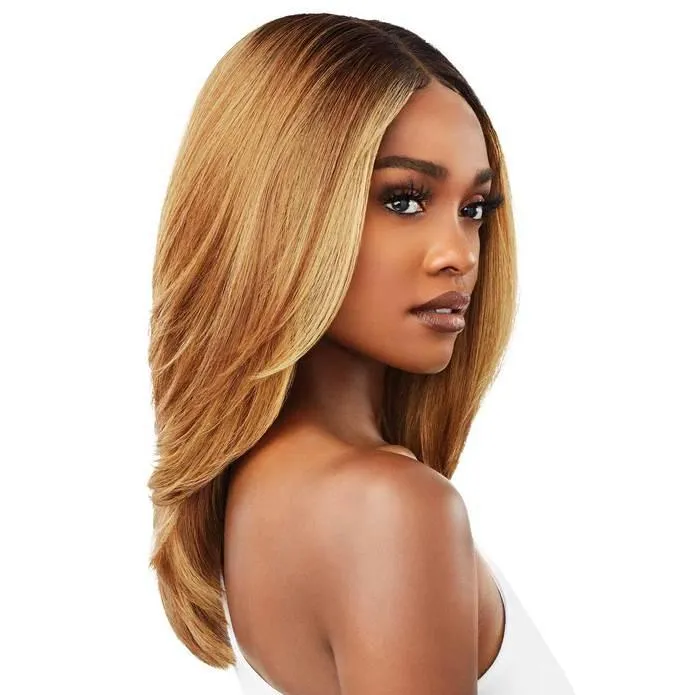 Martina Perruque Lace Front Wig Melted Hairline Outré